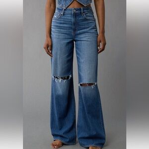 AE Dreamy Drape Stretch Ripped Super High-Waisted Baggy Wide-Leg Jean Size 0s